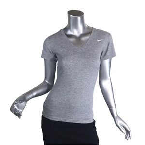 Vintage Y2K Nike Women’s XS Tee Dri Fit Slim Fitting V Neck T Shirt Grey